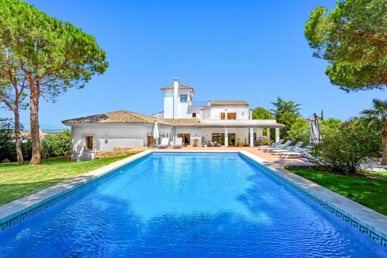 Yolo Spaces - Sotogrande - White House Villa サン・ロケ エクステリア 写真