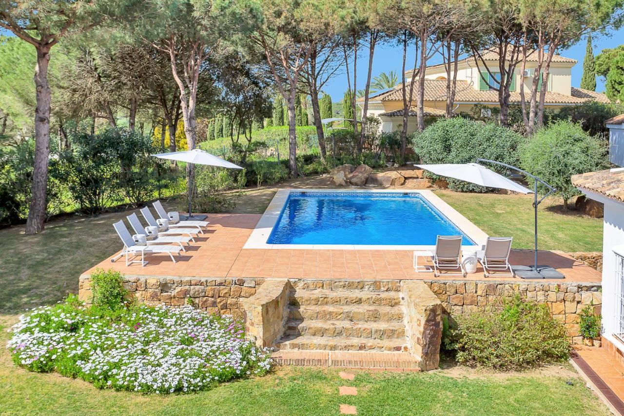 Yolo Spaces - Sotogrande - White House Villa サン・ロケ エクステリア 写真
